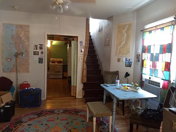 4th image of 2557 Lavender St