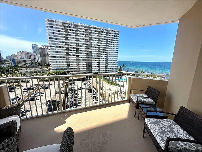 1980 S Ocean Dr #8D — Photo 33