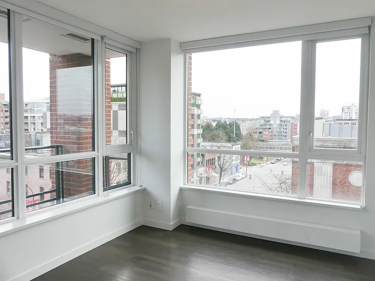 183 Georgia St E — Photo 135