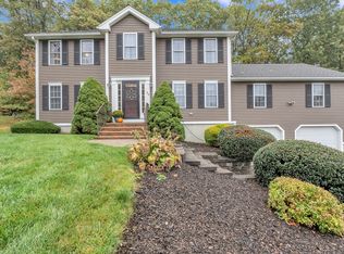 206 Wachusett St, Holden, MA 01520