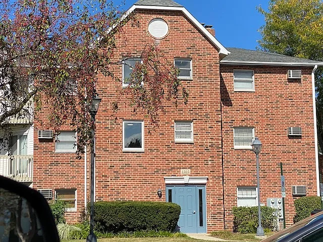 1303 Cunat Ct #1C — Photo 1