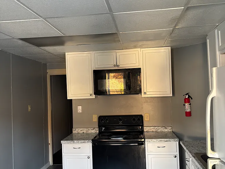 1143 E Webster St #1 — Photo 8