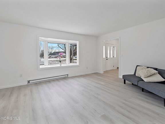 3rd image of 14590 Liberty Hi Rd