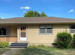 316 N Main St, Lennox, SD 57039