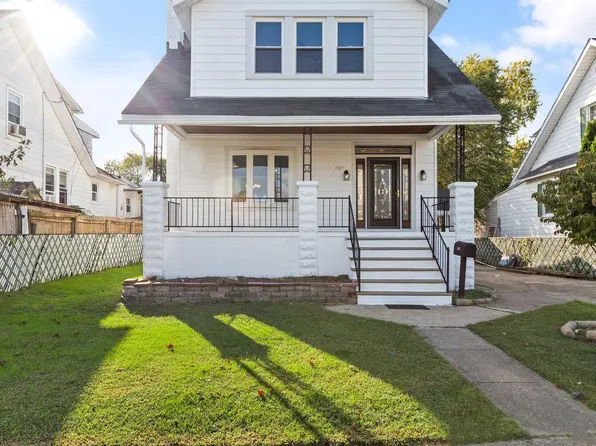 702 Elmwood Rd, Baltimore, MD 21206
