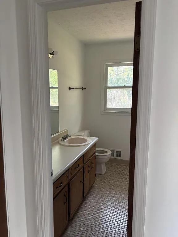 7896 Fielder Rd — Photo 4