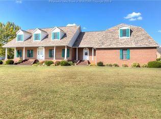 5 Oakview Ct, Ona, WV 25545