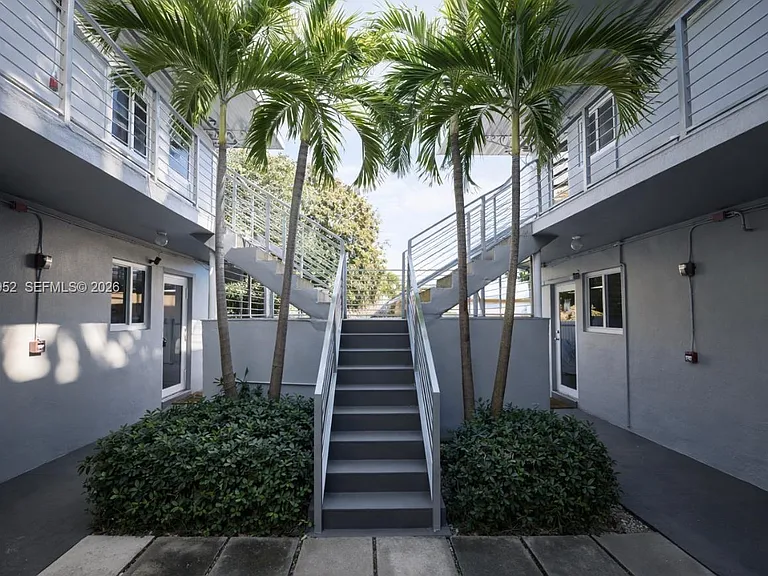 5305 Biscayne Blvd #203 — Photo 6