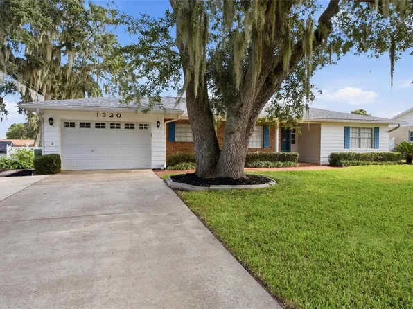 1320 LEE COURT, LEESBURG, FL 34748