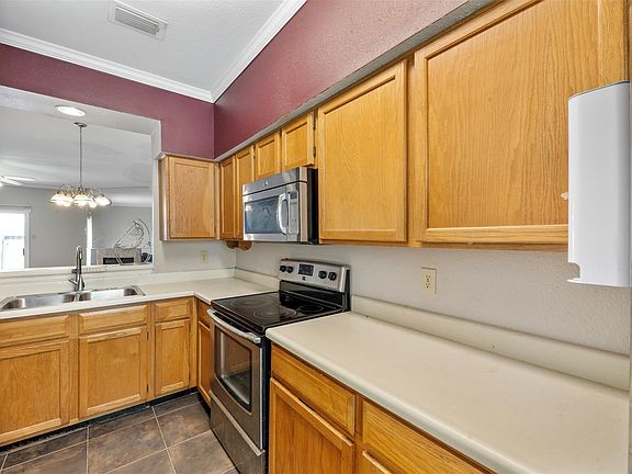 4th image of 7617 Cambridge St #7617