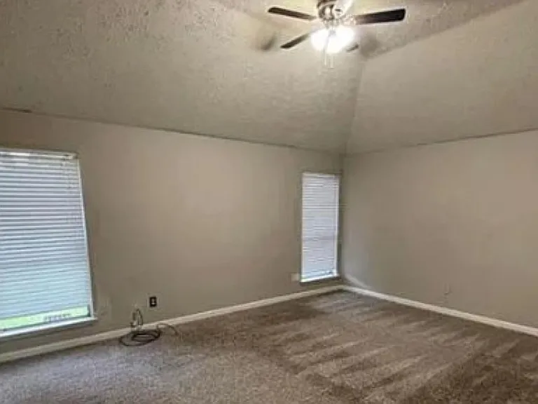 2025 Sandy Knoll Dr — Photo 6
