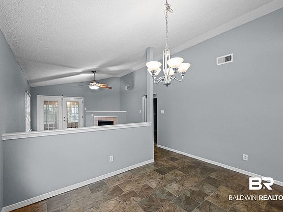 5th image of 3744 Pepper Ridge Dr