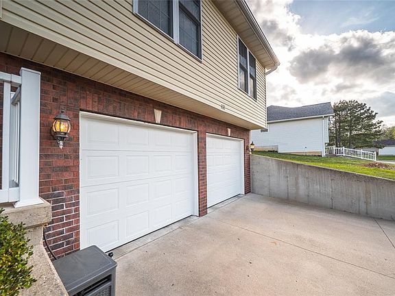 5th image of 808 Oxford Dr