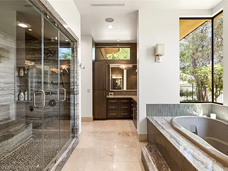 2 Castle Oaks Ct — Photo 31