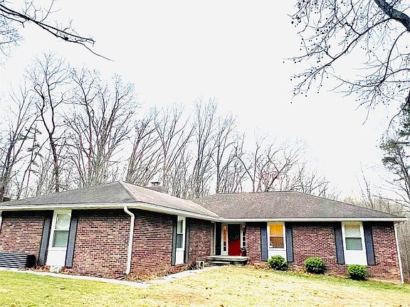 3rd image of 306 Shandell Dr