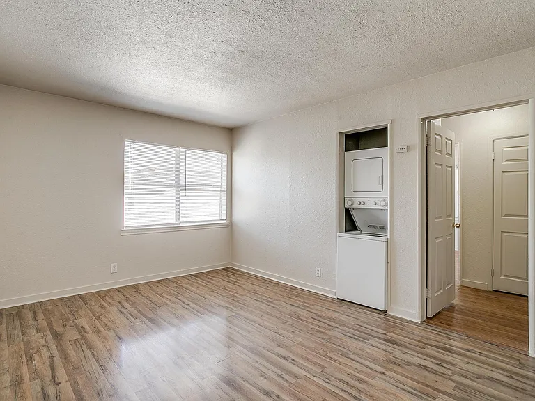 3419 S University Dr #D — Photo 6