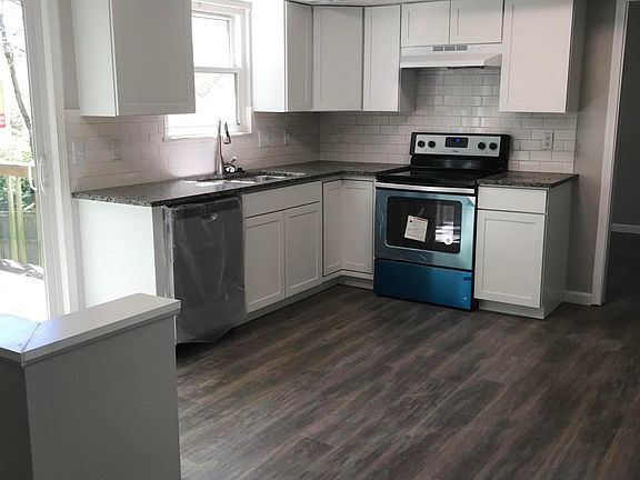 5th image of 10600 Alameda Dr