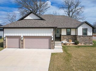 2116 Bull Run Rd, Ozark, MO 65721