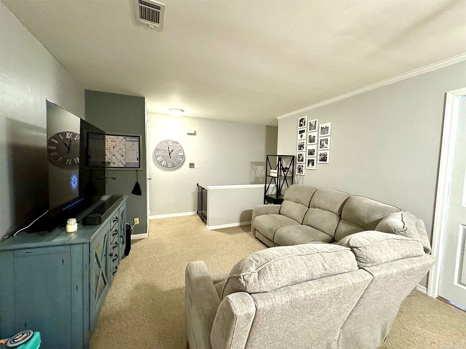 North Isle Village 28 Cheyenne Ct Coram NY Zillow