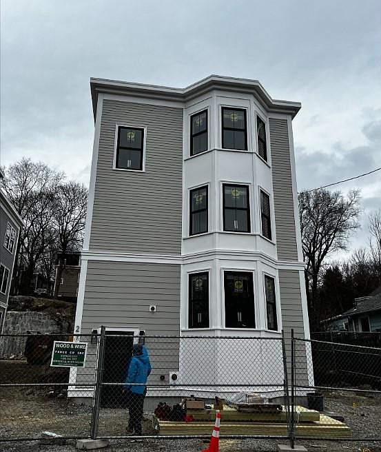 2nd image of 278 Lamartine St #4