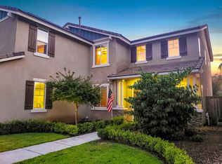 1664 Graybark Ave, Clovis, CA