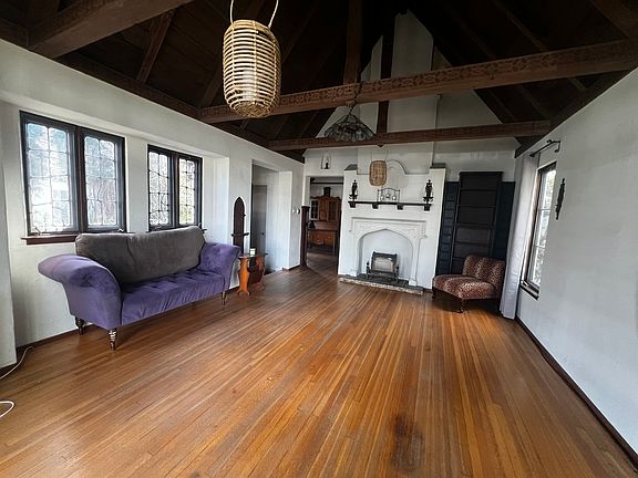 4th image of 4306 E Colorado St #4306