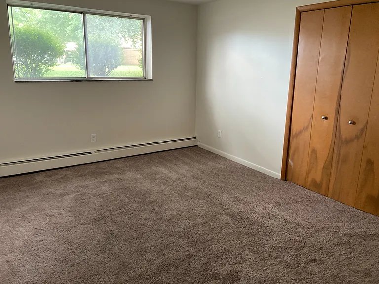 Kingston Place Apartments — Photo 38