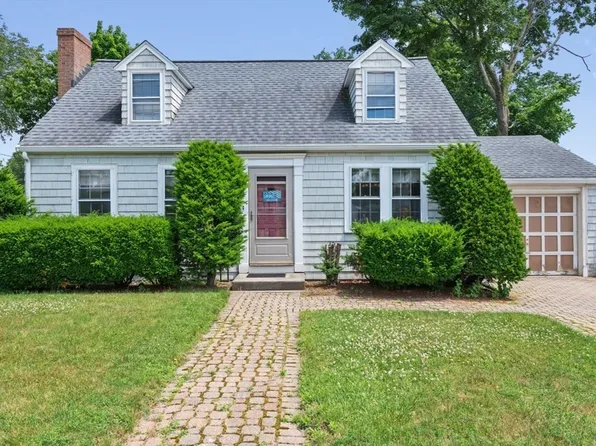 111 Warren St, Waltham, MA 02453