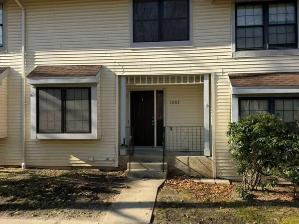 1002 Arlington Dr, Toms River, NJ 08755