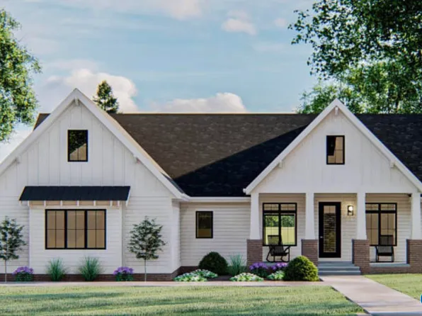 372 Lake Creek Dr, Guntersville, AL 35976