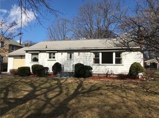 110 Ridgeview Dr, Rochester, NY 14617