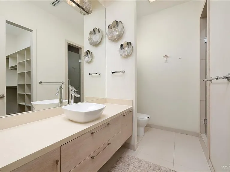4500 Toronto Ave — Photo 19