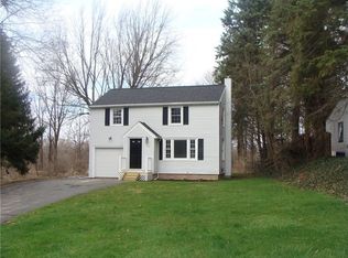 456 Manse Ln, Rochester, NY 14625