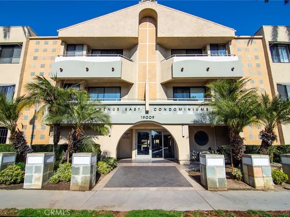 19009 Sherman Way Unit 30, Los Angeles, CA 91335