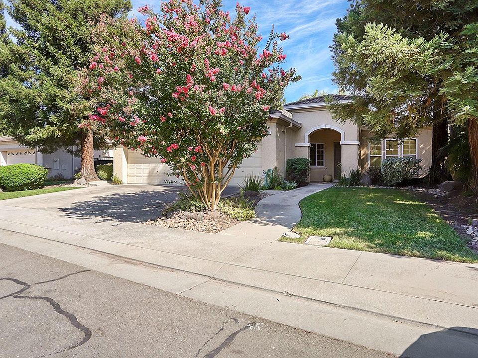 1st image of 3752 Genova Ln