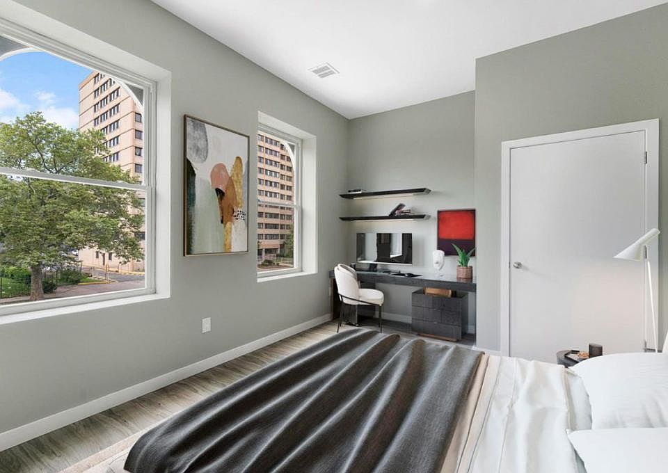2nd image of 96 Clinton Ave #4A
