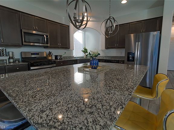 5th image of 7080 Steele Canyon St