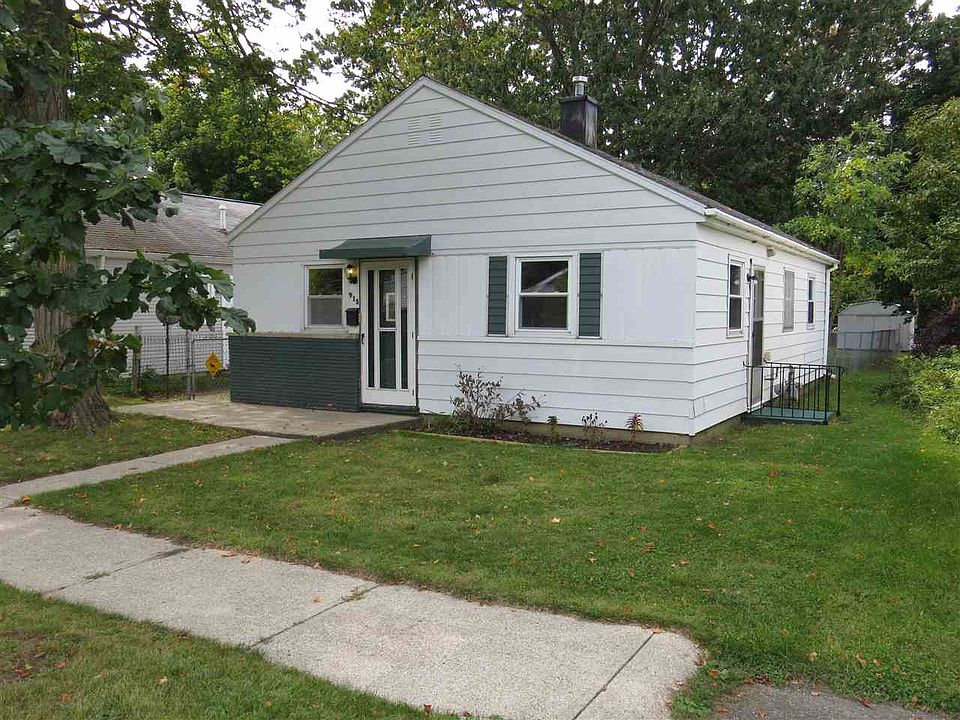 1st image of 915 S 12th St