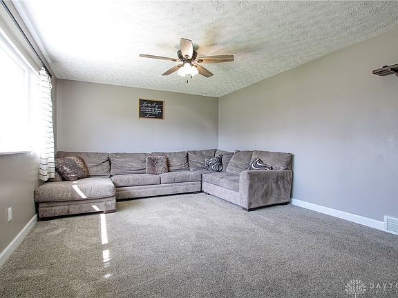 3rd image of 6217 Cedar Ln