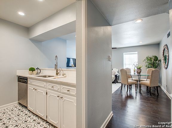 3rd image of 168 Barilla Pl #203B