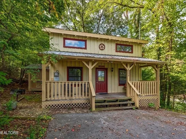 3508 Peggy Ln, Pigeon Forge, TN 37863