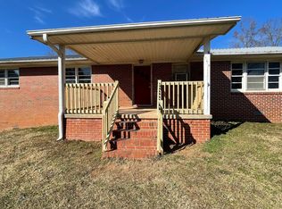 7 Bennett Rd, Toccoa, GA 30577