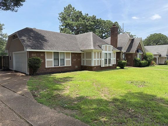3rd image of 8141 Misty Meadows Ln