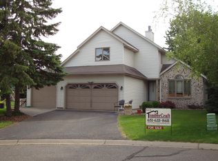 126 Wedgewood Ct, New Brighton, MN 55112