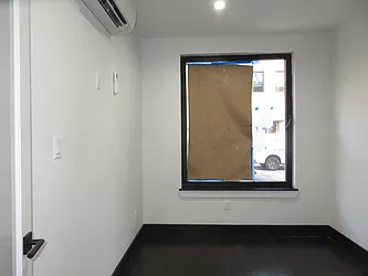 Rented by Rennit Inc.