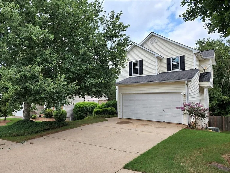 156 Stoneforest Dr — Photo 1