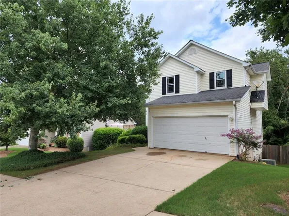 156 Stoneforest Dr, Woodstock, GA 30189