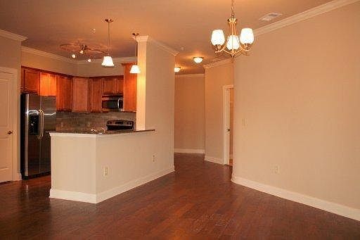 4th image of 445 W Blount Ave APT 206