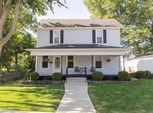 214 E South St, Winchester, IN 47394