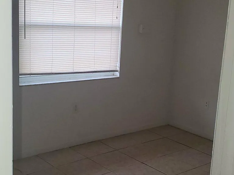 1411 E Chilkoot Ave #A — Photo 11